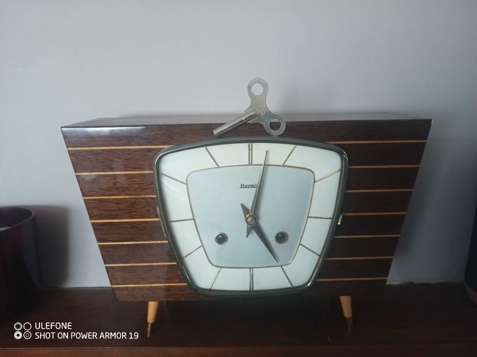 Ceas cu pendul mecanic