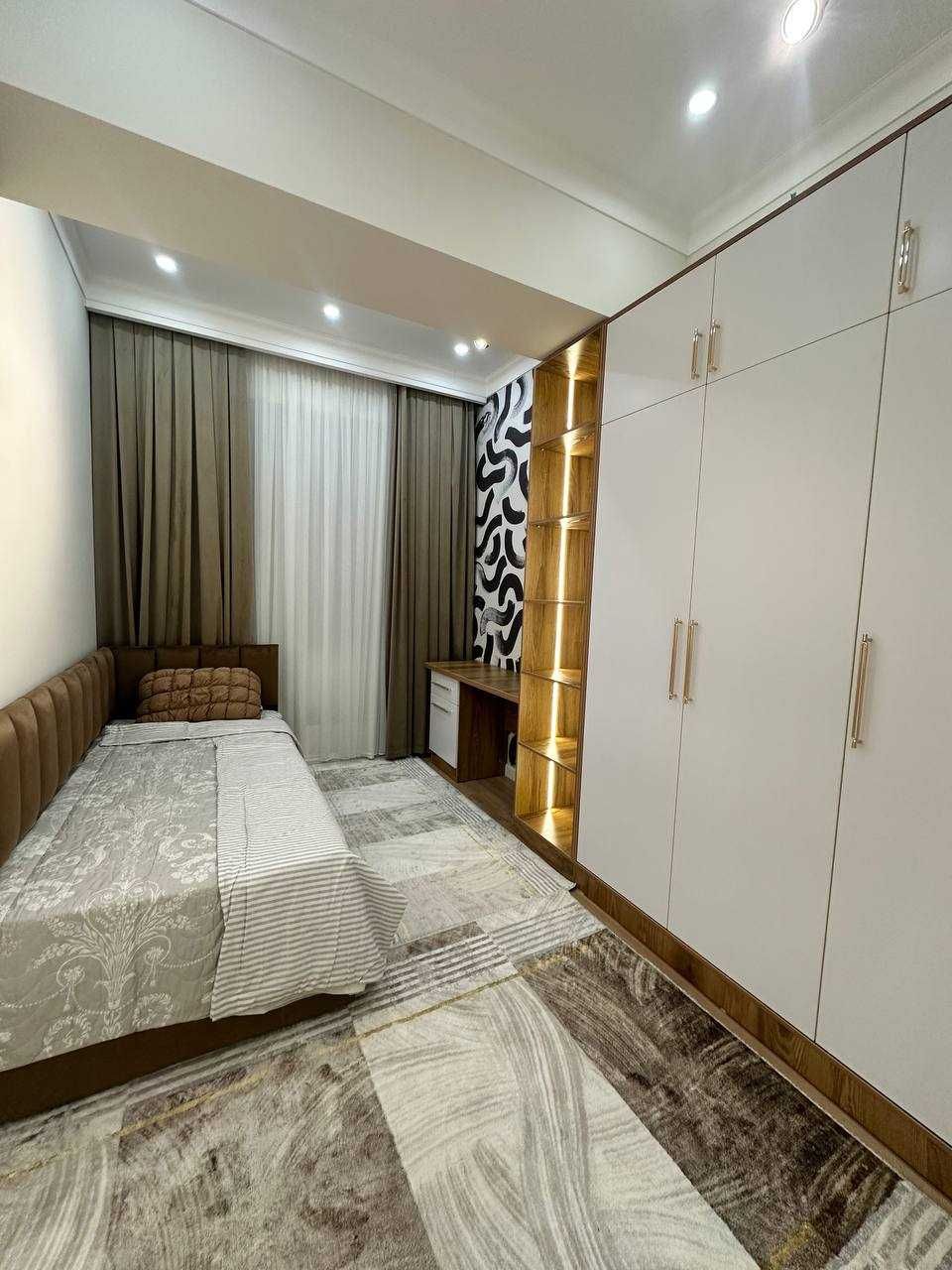 Новостройка ул.Нурафшон Ривера 3-комн 9/11 80 м² евроремонт меб/тех