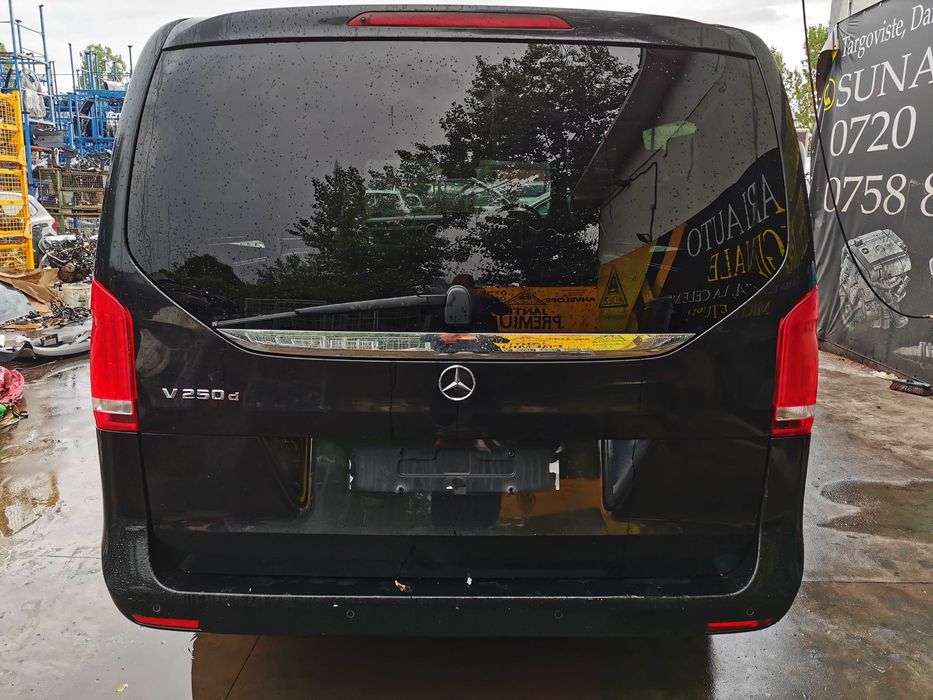 Dezmembrez mercedes V-class w447 2.2 d om 651/distronic/bara fata 447
