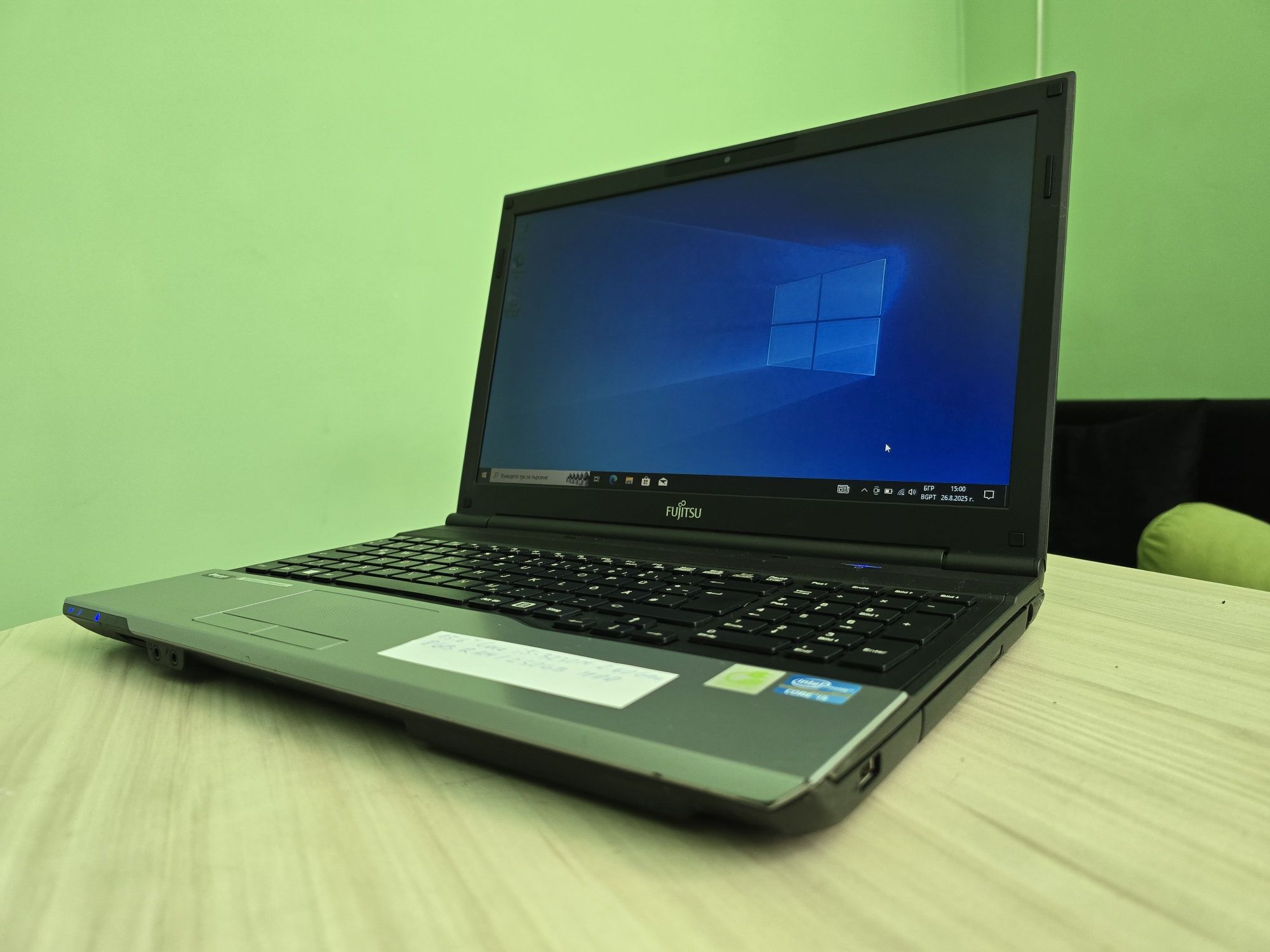 15.6" Fujitsu Core i5/8GB RAM/250GB HDD