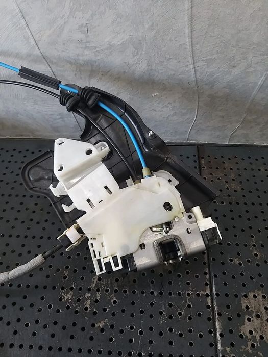 Broasca usa dreapta spate mercedes e class w212