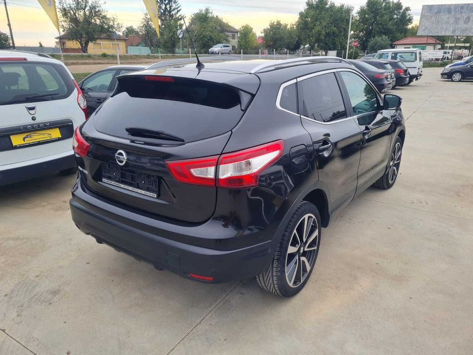 NISSAN QASHQAI 1.2 benzina 116 c.p. an 2015 cash sau rate