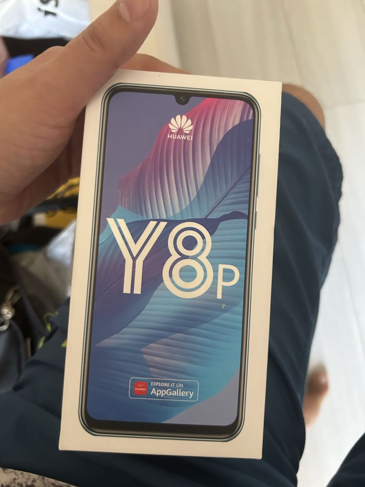 Смартфон Хуавей Ю8Пи, Huawei Y8P, черного цвета
