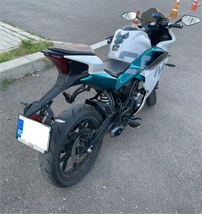 Cfmoto 300 sr 2021