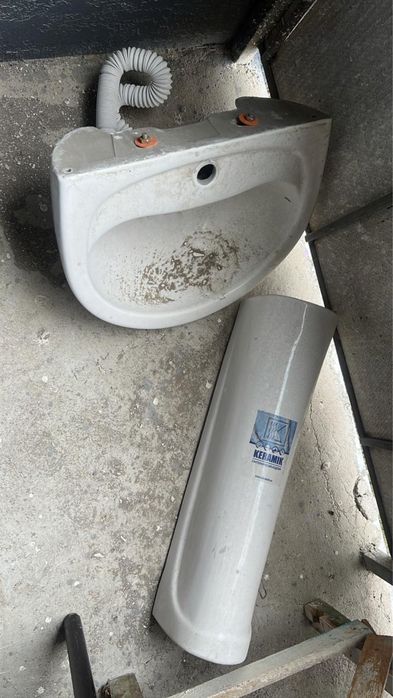 Продам раковину . Новый после ремонта убрала