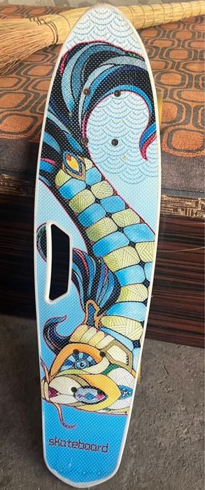 Скайтбоард  в хорошом состоянии