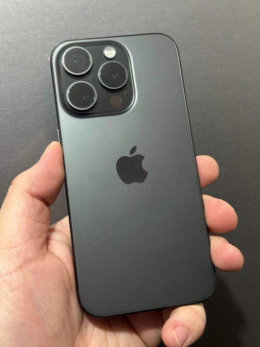 Продам Айфон 15 Про 128г