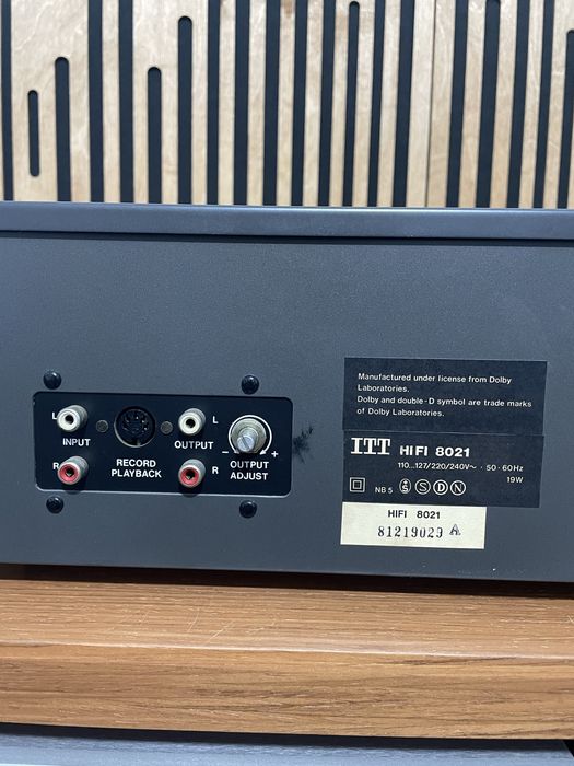 Vand / schimb deck ITT Hifi 8021
