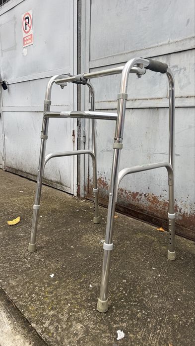 Cadru de mers ortopedic pliabil reglabil aluminiu varstnici seniori