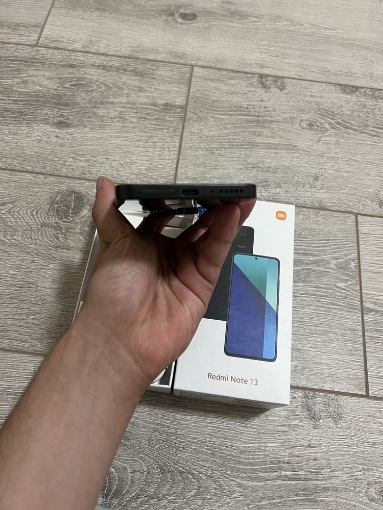 Redmi note 13 8/256 Yengi