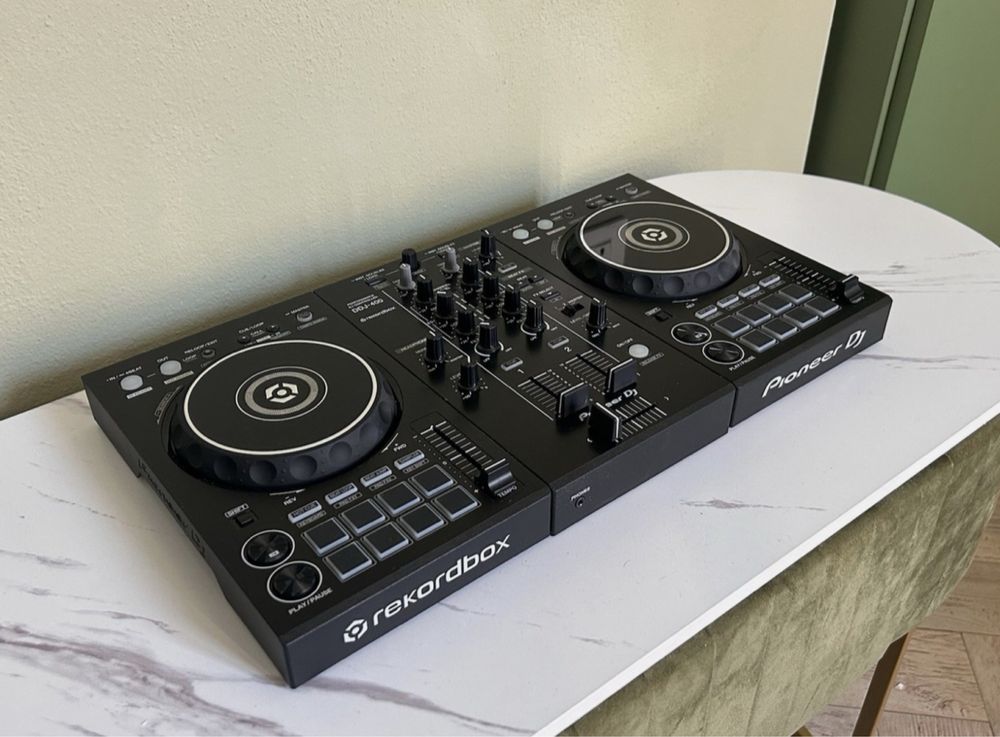 Pioneer DJ DDJ 400 дж пулт конзола миксер контролер RekordBox