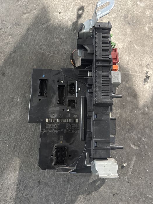 Sam Spate Mercedes E-Class W212 Cod 2129009622