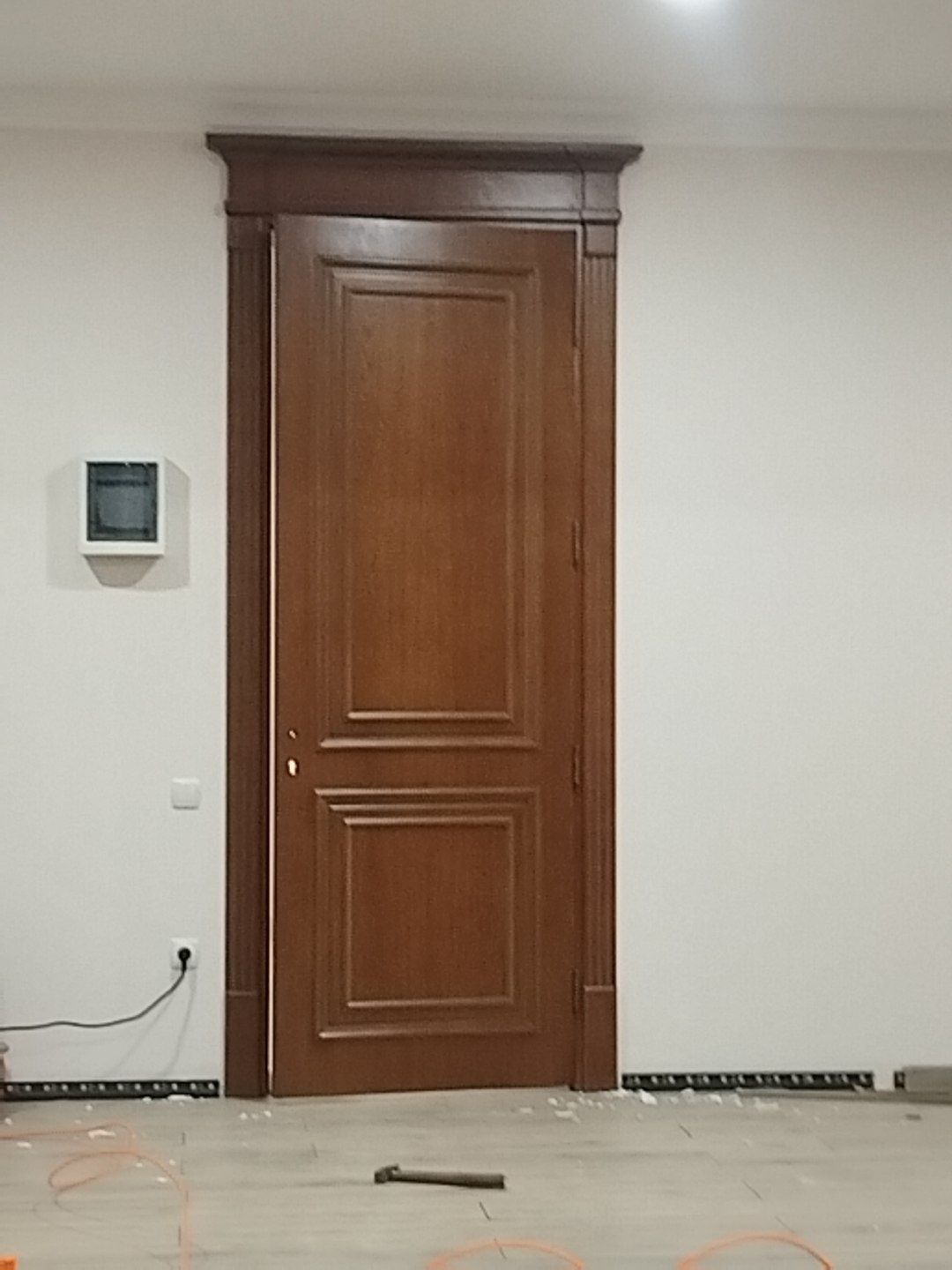 Eshik o'rnatamiz!