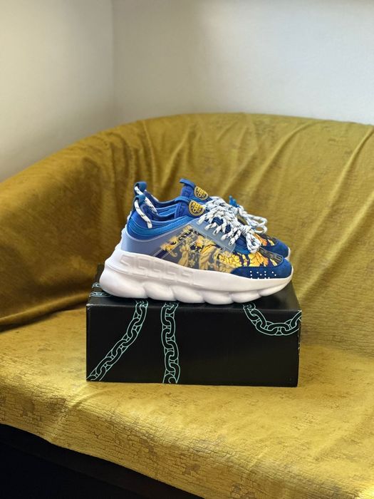 Versace Chain Reaction / 40, 41
