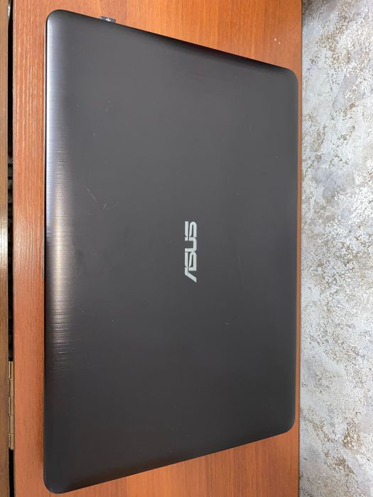 Продаю ноутбук ASUS X541UJ