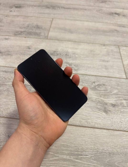 Samsung S22 8/256 gb