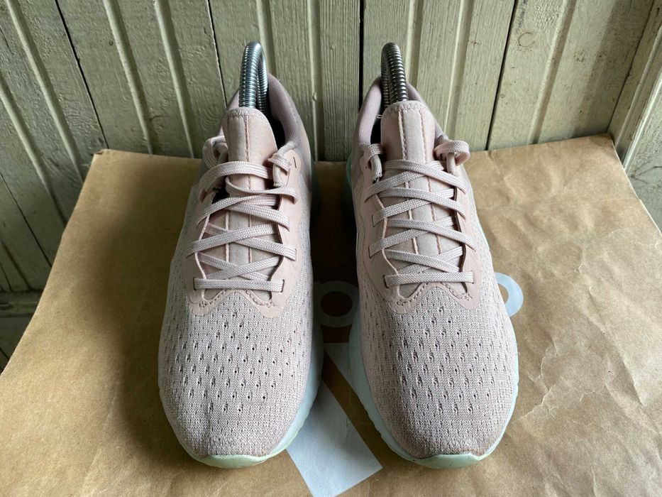 ''Nike Odyssey React''оригинални маратонки 37.5 номер