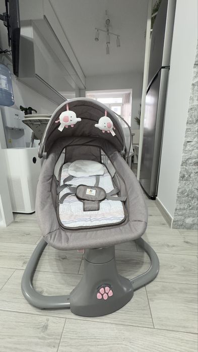 Balansoar electric 3 in 1 Mastela, bluetooth, telecomanda, roz