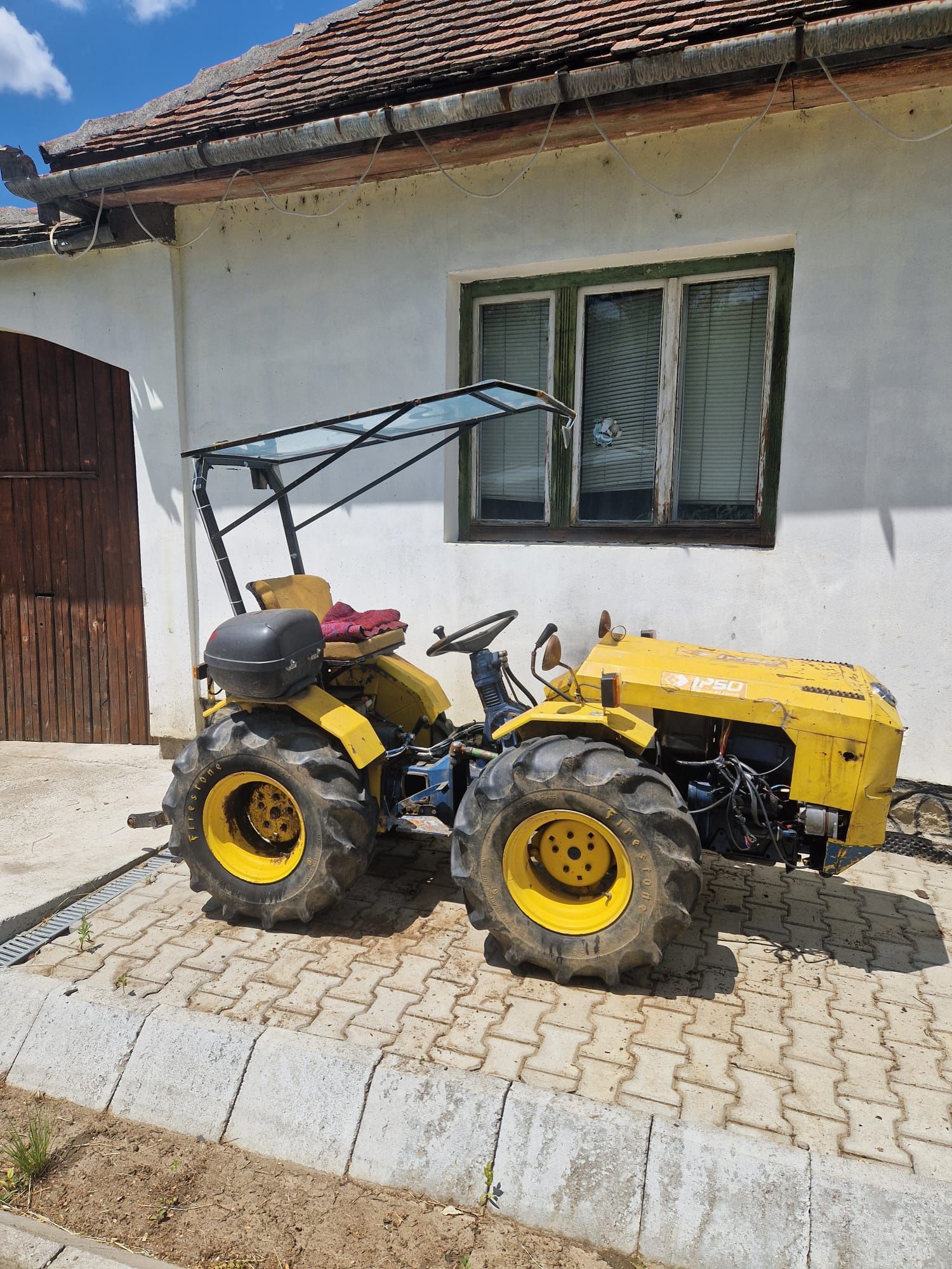 Tractor Ebro 2400 articulat 4x4