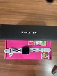 Apple Watch SE 44