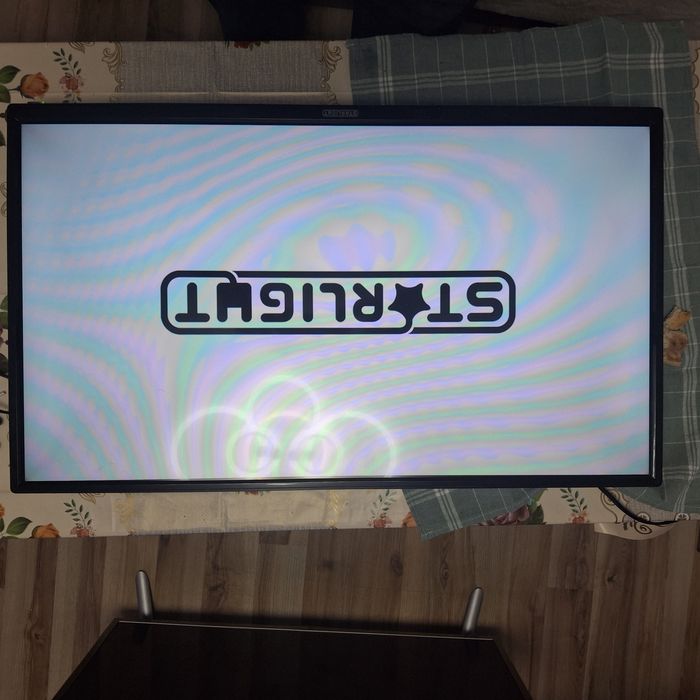 Vand smart tv starlight de 81cm