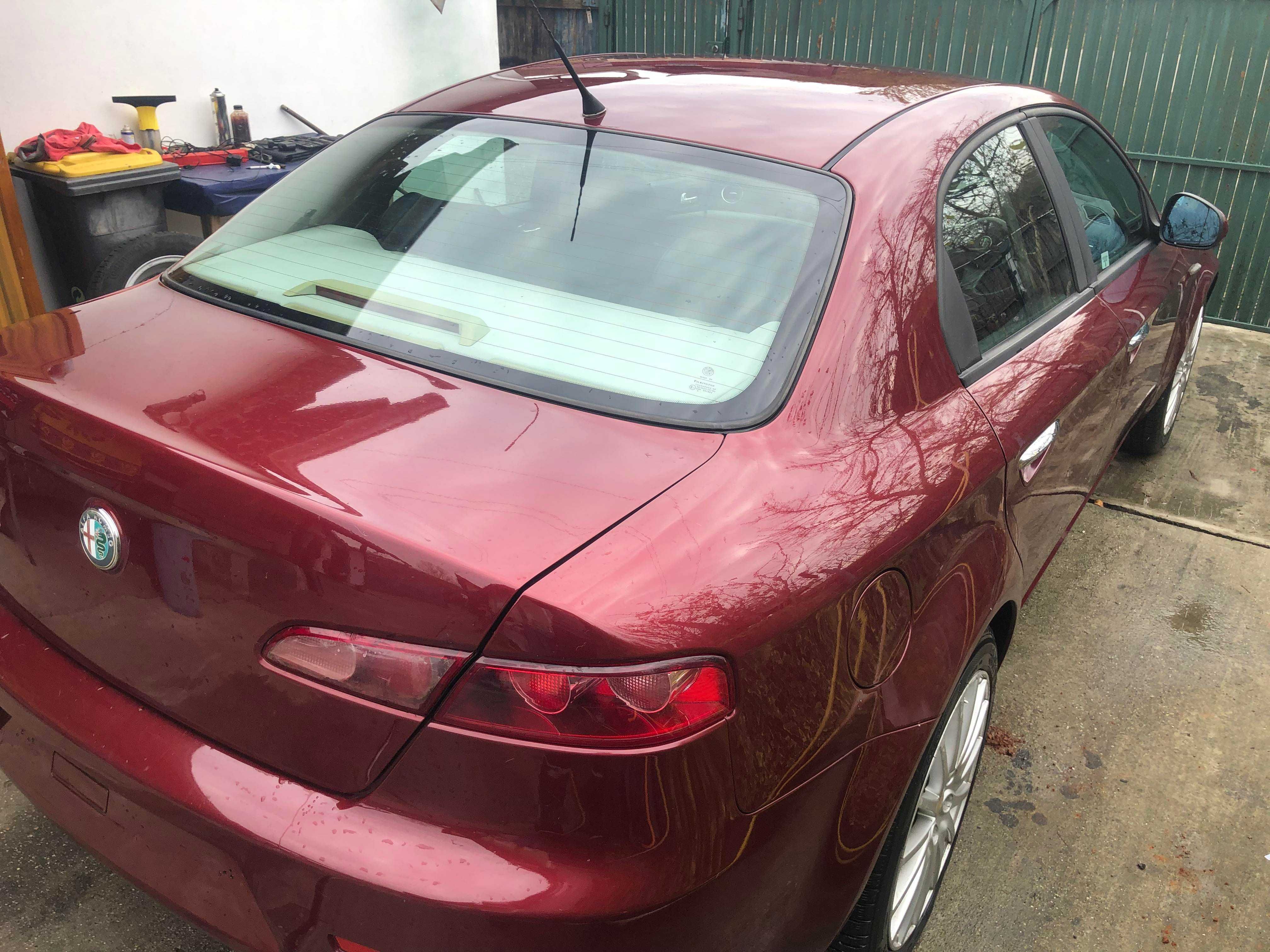 Dezmembrez Alfa Romeo 159 - 1,9 JTS