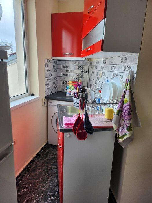 Дава се под наем Едностаен апартамент в Пловдив, Кършияка - 39 кв.м за 275 € - Снимка #3