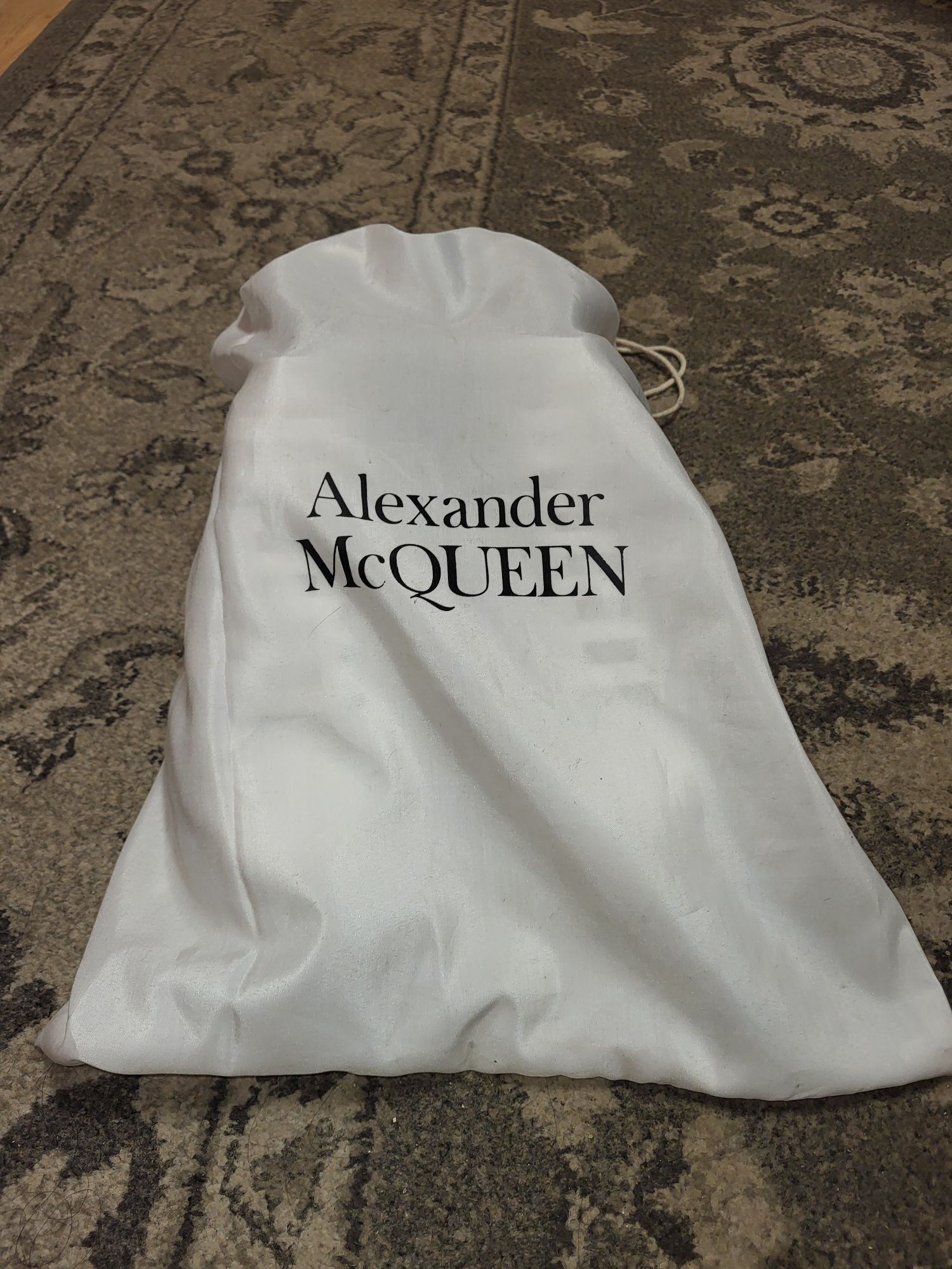 Alexander Mcqueen marime 42