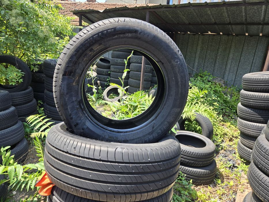 2бр. 215 60 16 Michelin летни.