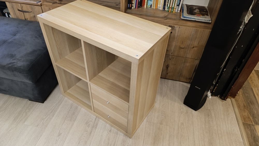 Етажерка IKEA серия KALLAX, много запазена