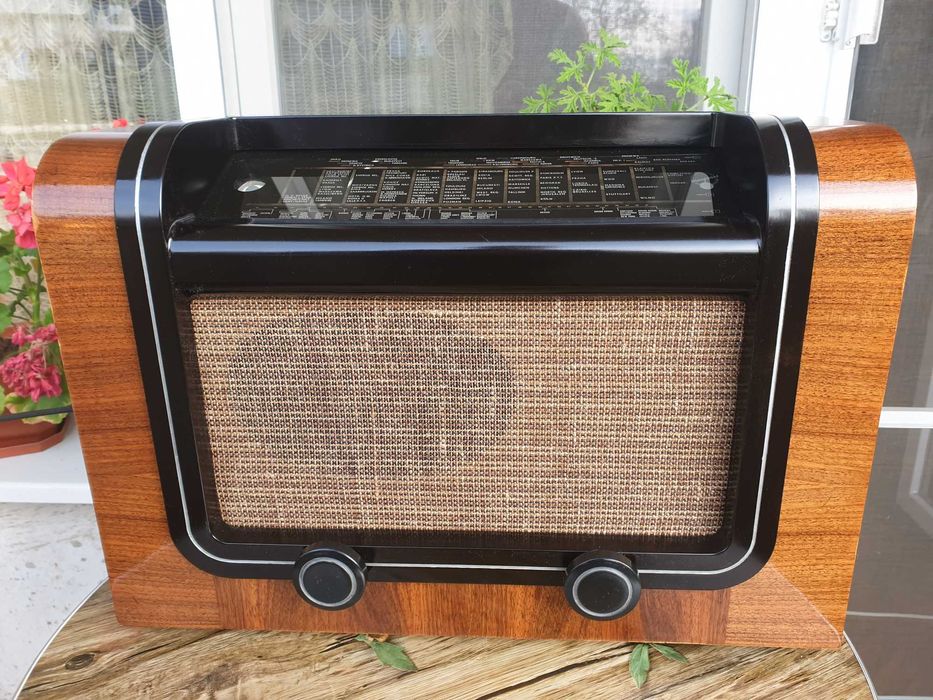 Радио Blaupunkt 6W68H