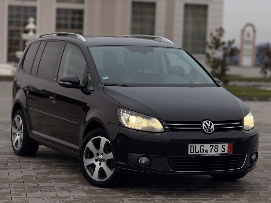 Vw touran Style An 2012 2.0TDi 140Cp 7Locuri Bi-Xenon/Led/Navi