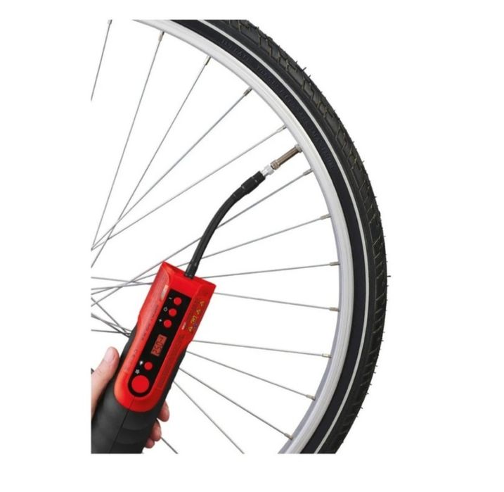 Compresor portabil cu acumulator si lanterna Ultimate Speed - NOU