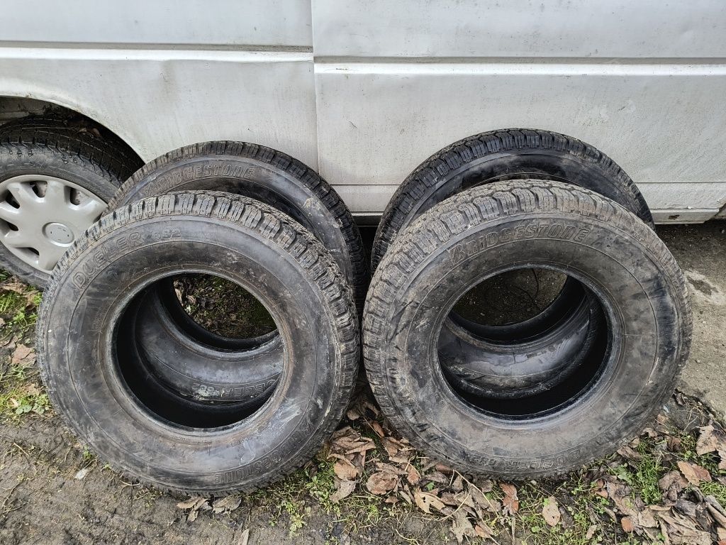 215r15 100S Bridgestone  dueler 682 m+s