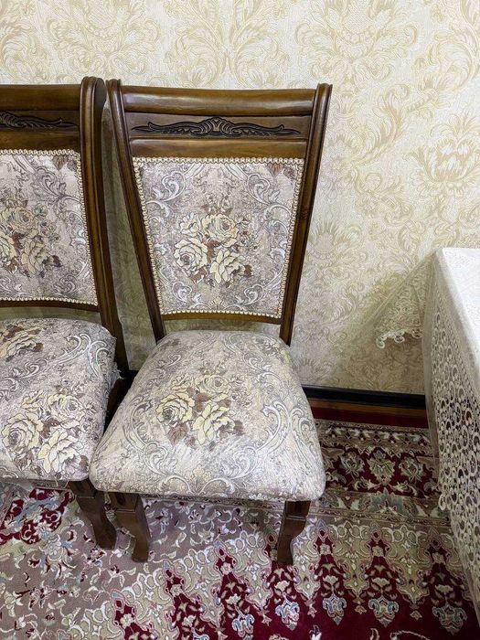 Стол-стул сотилади