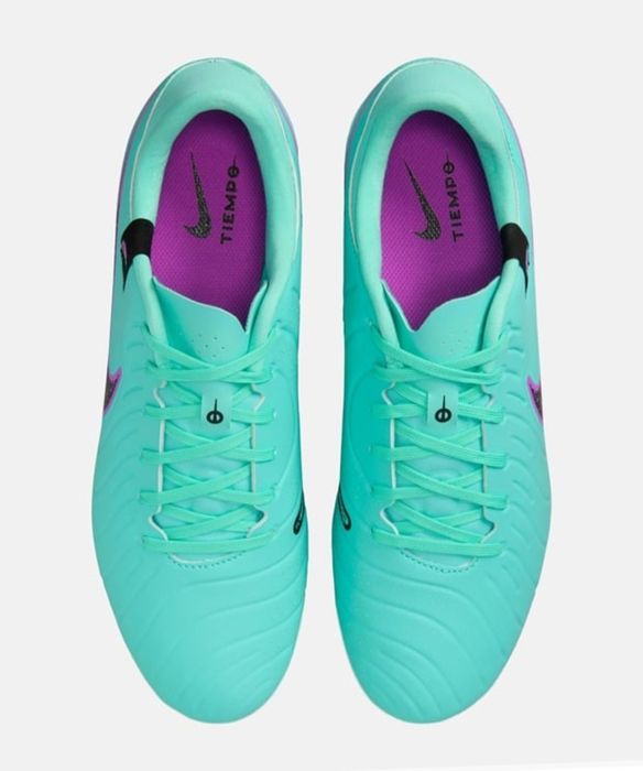 Ghete fotbal Nike Tempo