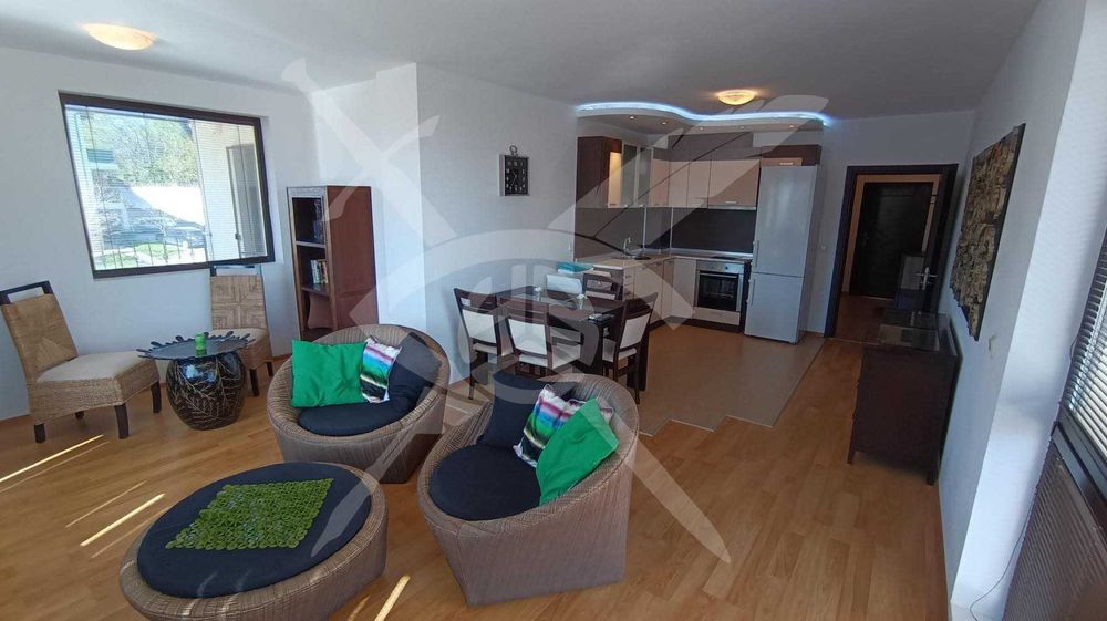 Дава се под наем Тристаен апартамент в Варна, м-т Траката - 104 кв.м за 750 € - Снимка #1