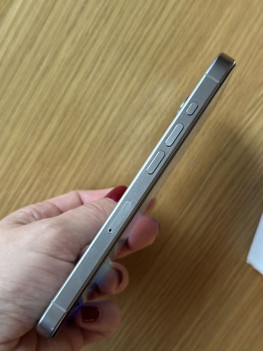 Iphone 15 pro Гаранция