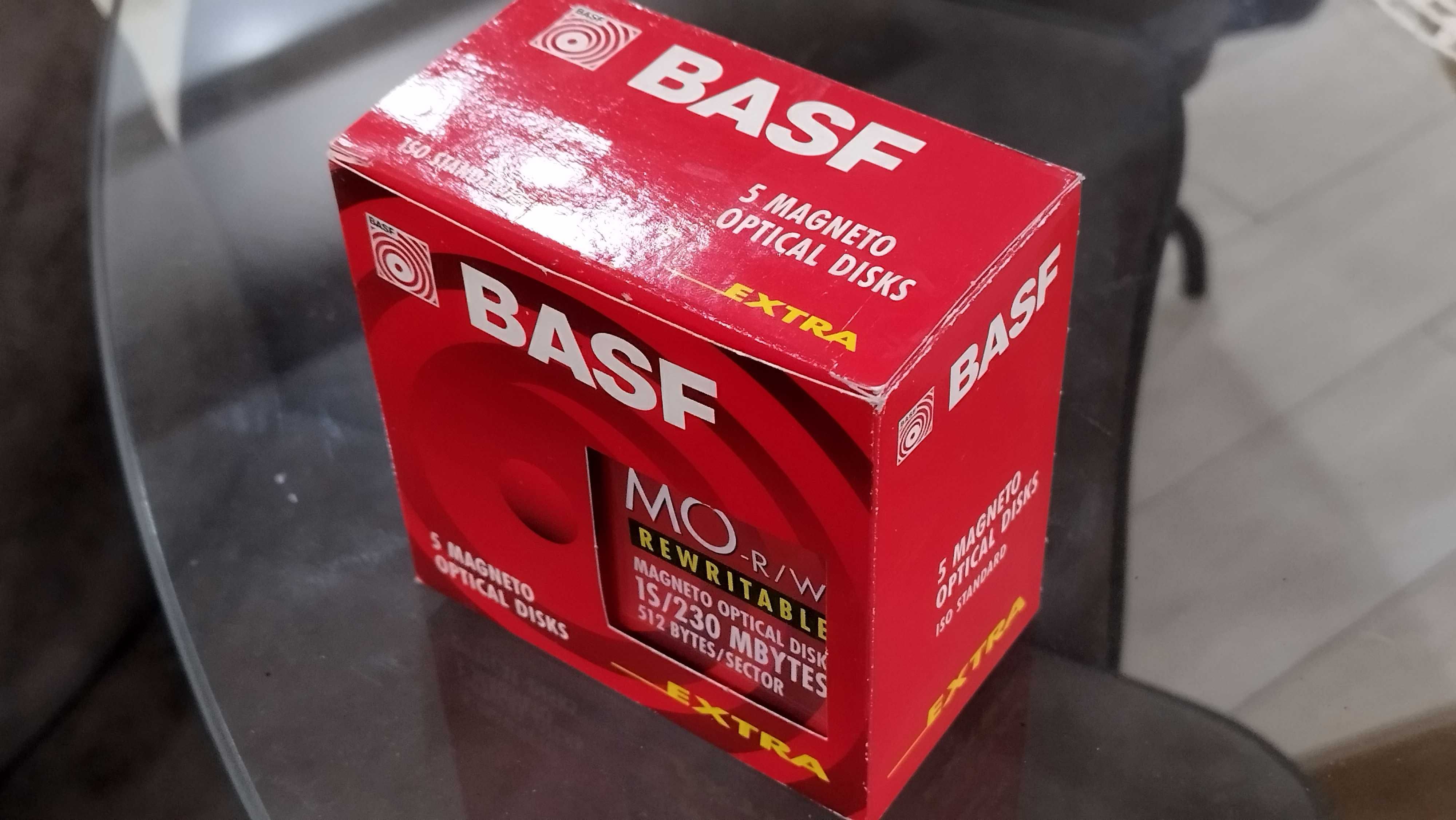 BASF магнитно оптични дискове MO - R/W 4бр 230mb