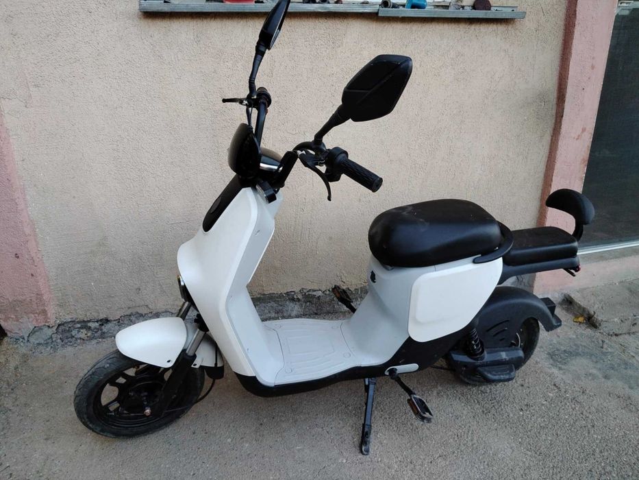 Scuter electric nou