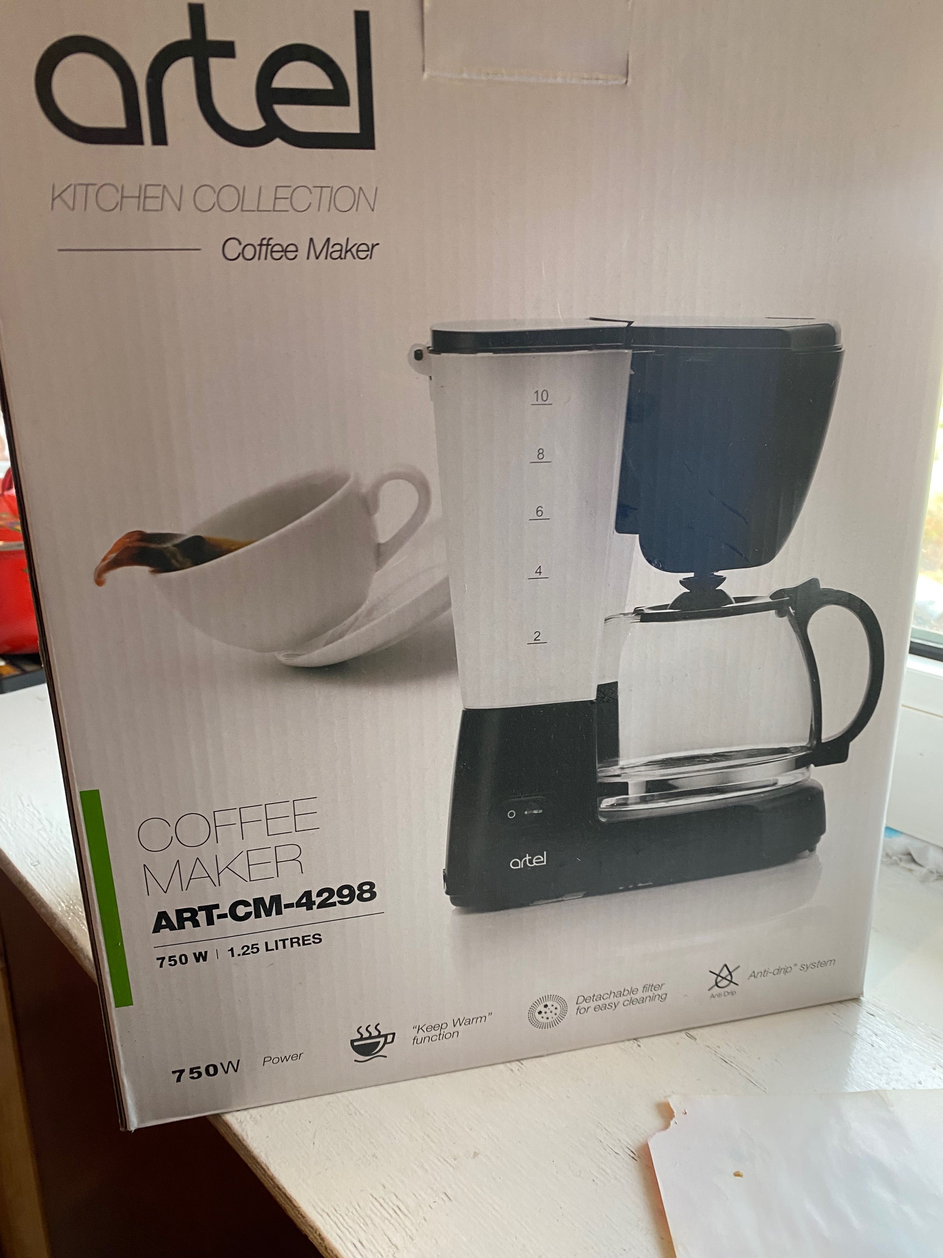 Кофеварка Artel  капельная