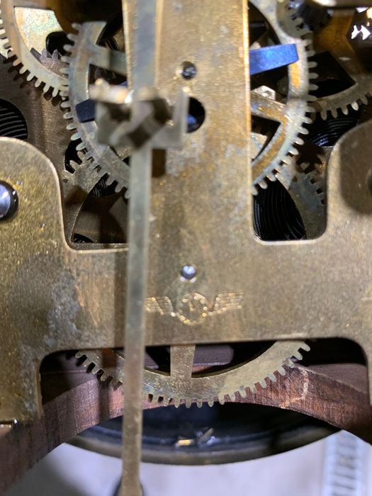 Ceas de perete cu pendul,Kienzle.