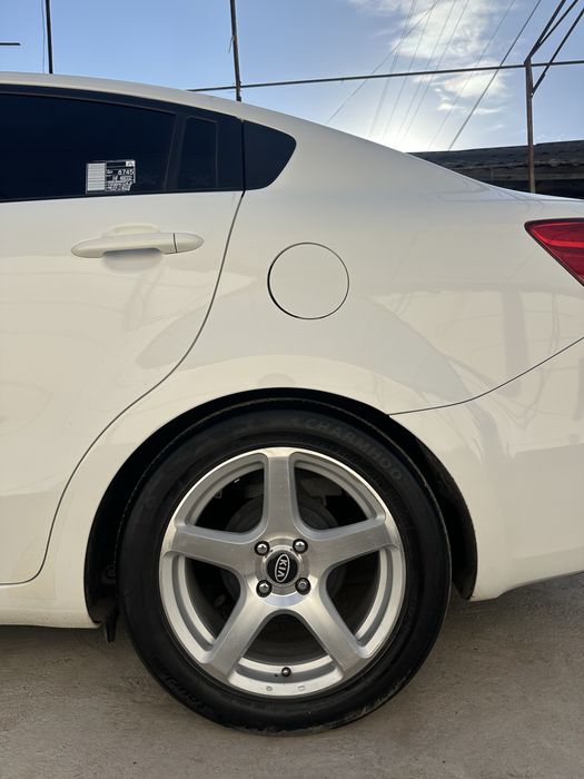 Продаётся kia rio 2014