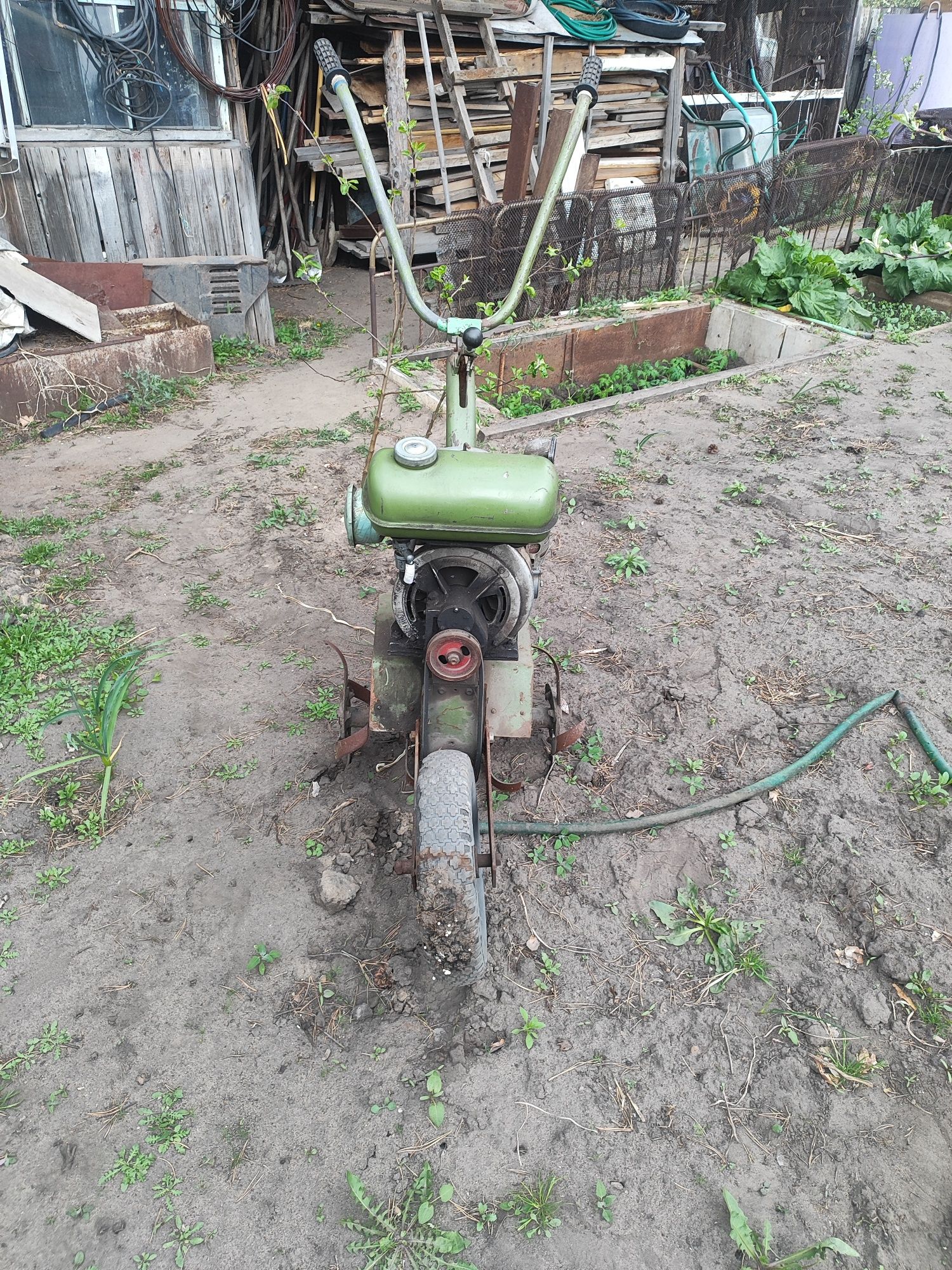 Продам мотоблок для вспашки