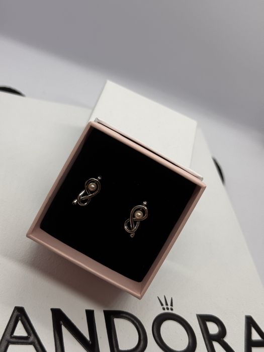 Пандора обеци Pandora