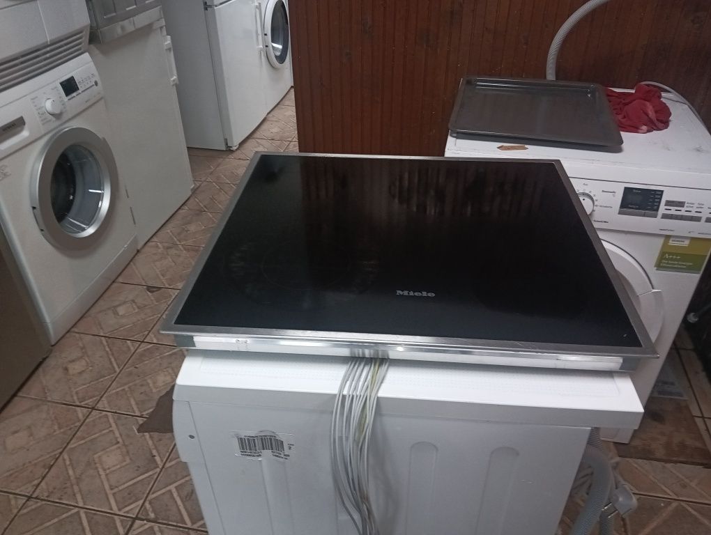 Уникална бяла печка за вграждане Миеле Miele  с 2 години гаранция!
