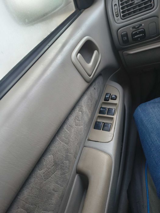 Тойота корола Toyota corolla 1.6 2002