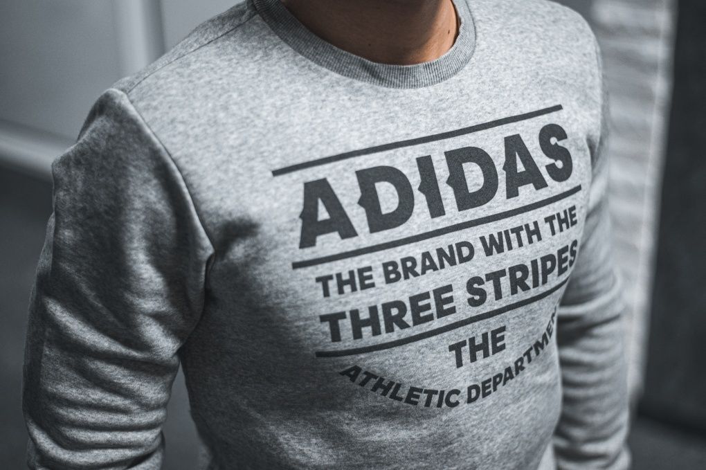 Adidas суичър  S мъжко