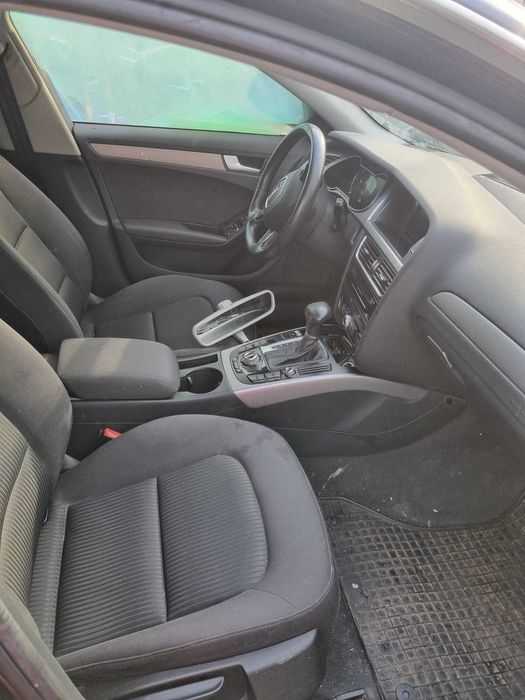 Auto AUDI A4 B8 avariat
