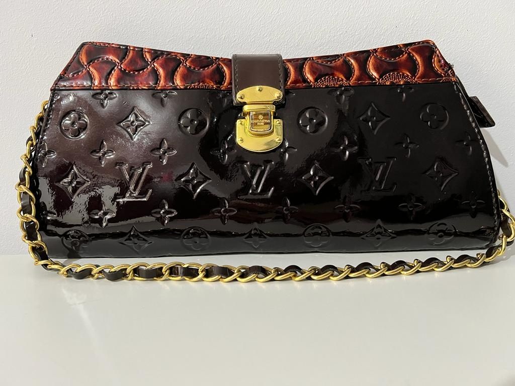 Poșetă Louis Vuitton